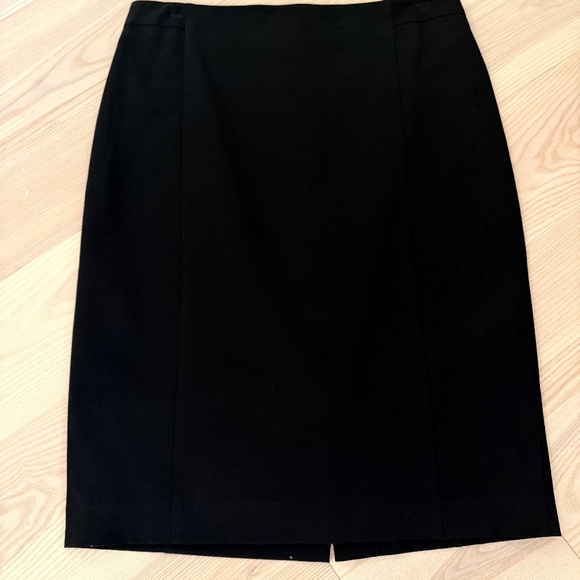 ANN TAYLOR BLACK PENCIL SKIRT 10 - Picture 1 of 6